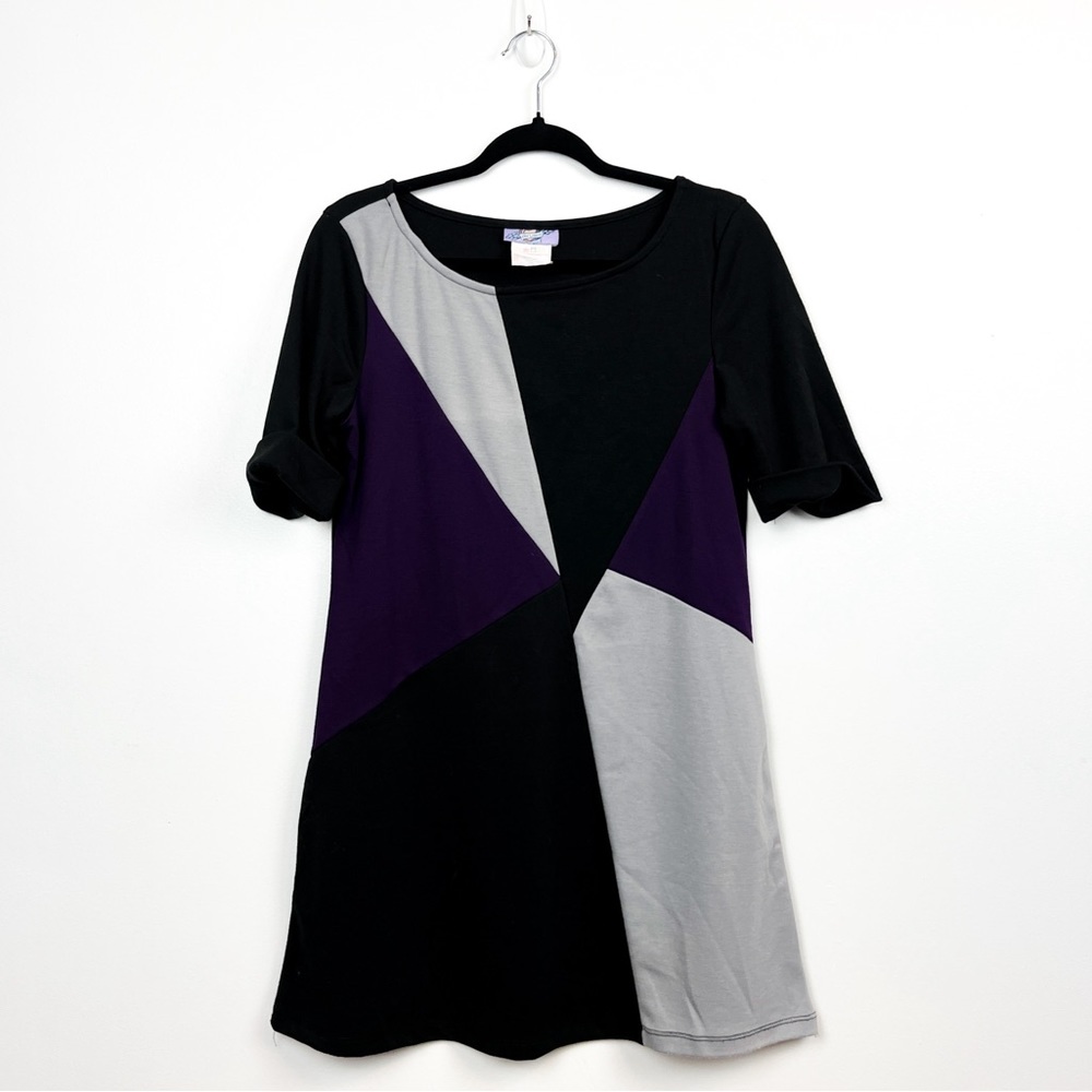 Off-Limits Black Grey & Purple Color Blocked Short Sleeve Dress